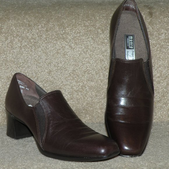 NEW $137 Brown LIZ Pumps MUNRO 7SS 7 AAAA Narrow - Picture 2 of 2